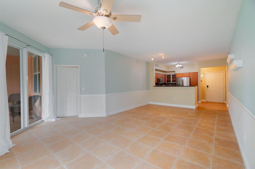 Living Room to Kitchen (2)