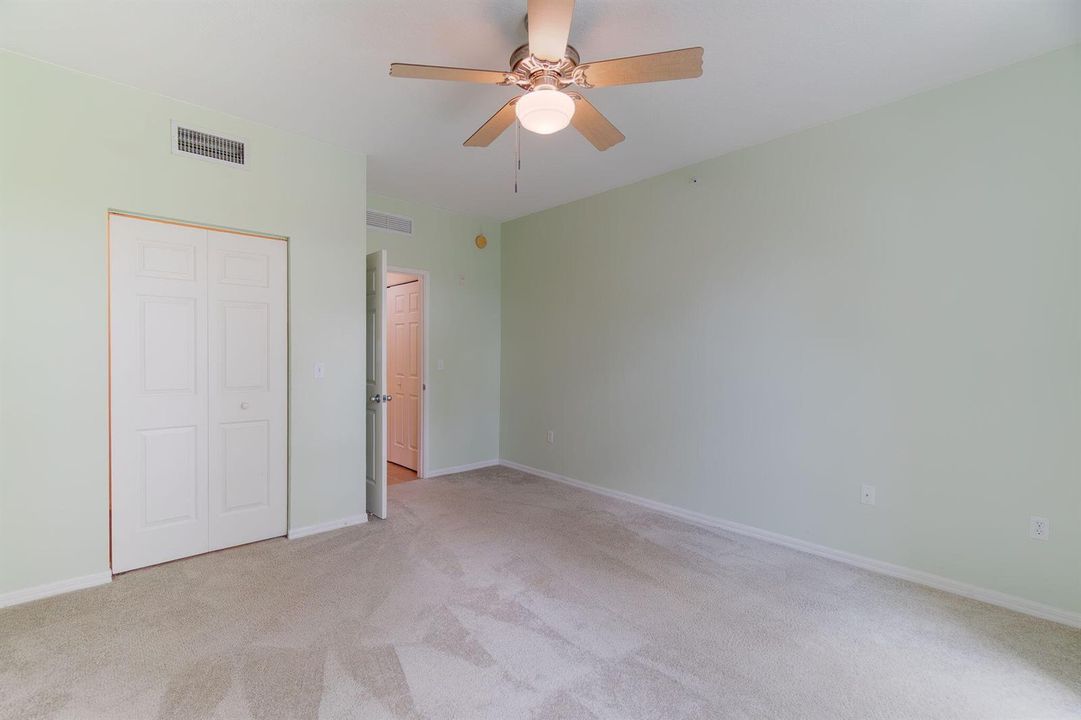 Bedroom 2 (2)