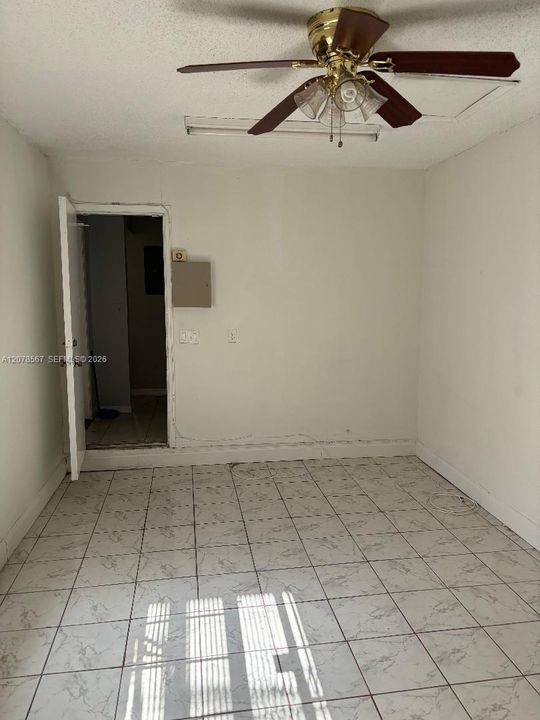 For Rent: $2,650 (3 beds, 2 baths, 1432 Square Feet)