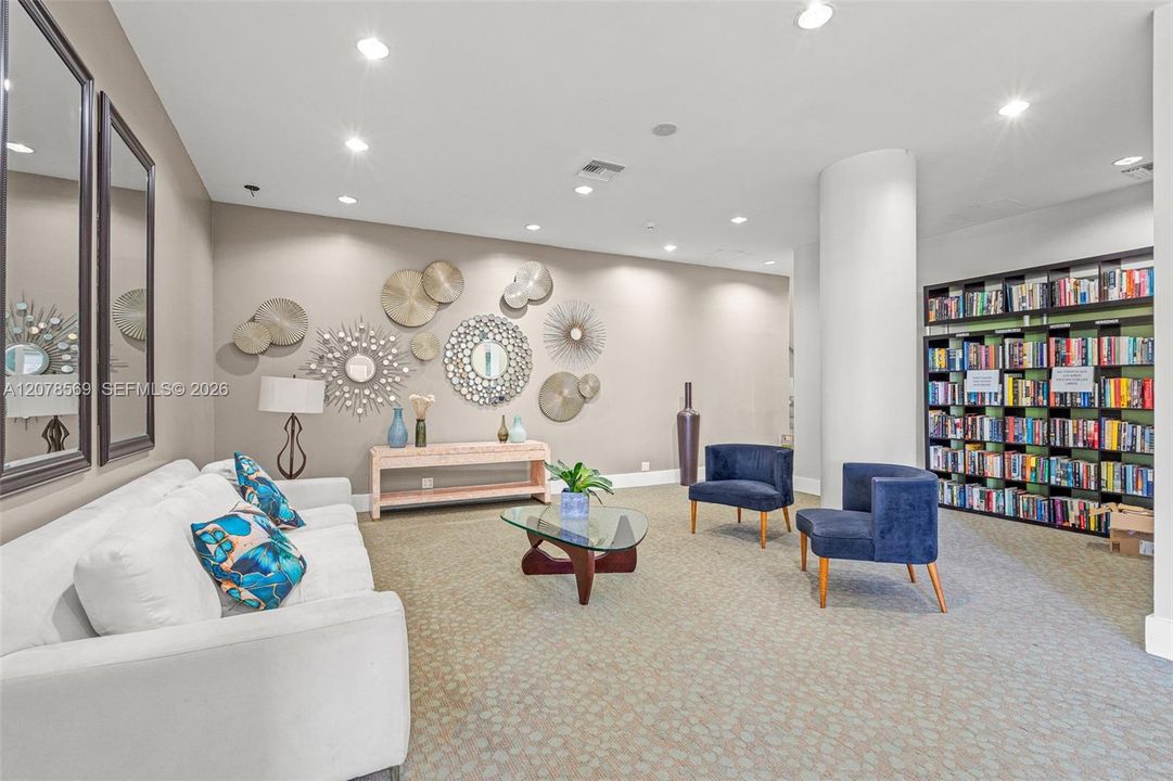 For Rent: $3,100 (2 beds, 2 baths, 1020 Square Feet)