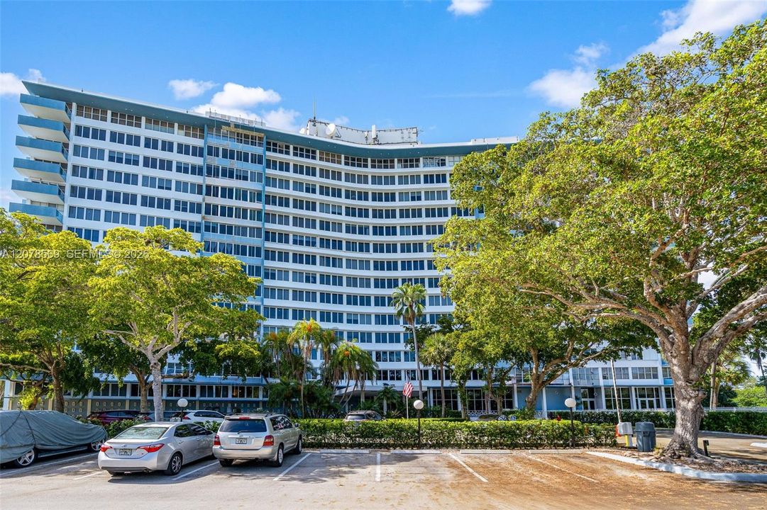 For Rent: $3,100 (2 beds, 2 baths, 1020 Square Feet)