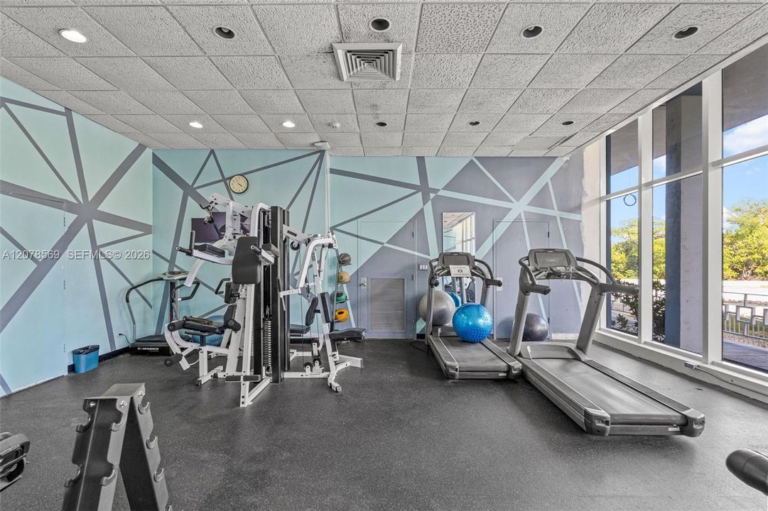 For Rent: $3,100 (2 beds, 2 baths, 1020 Square Feet)