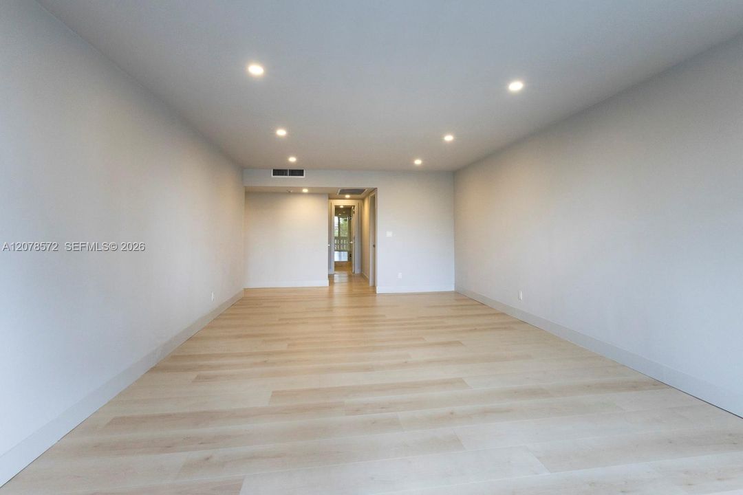 For Rent: $6,250 (3 beds, 2 baths, 1570 Square Feet)