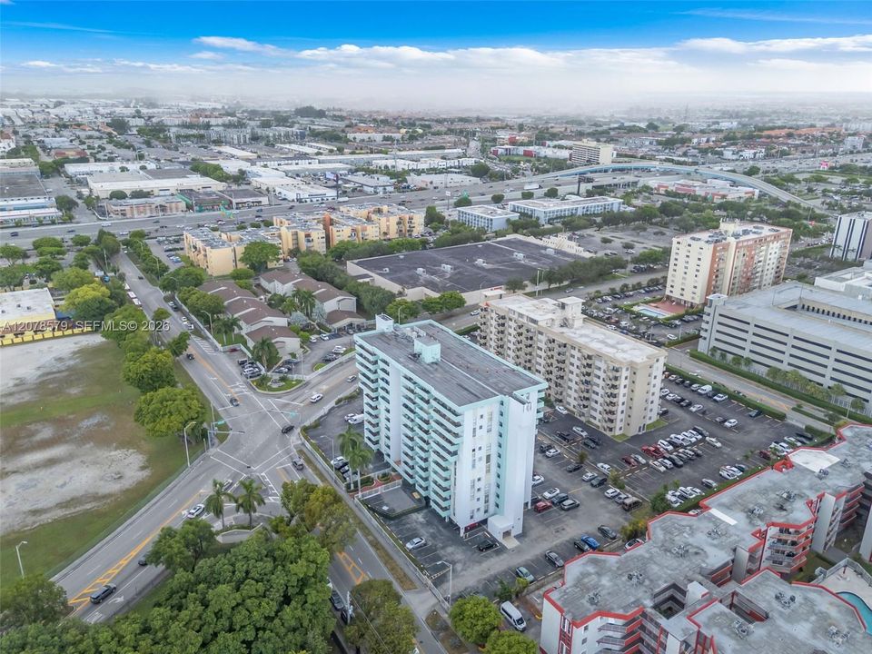 En Venta: $250,000 (2 camas, 2 baños, 978 Pies cuadrados)