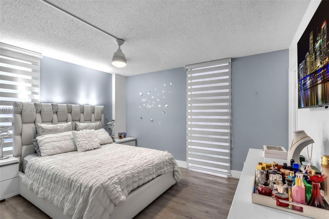 En Venta: $250,000 (2 camas, 2 baños, 978 Pies cuadrados)