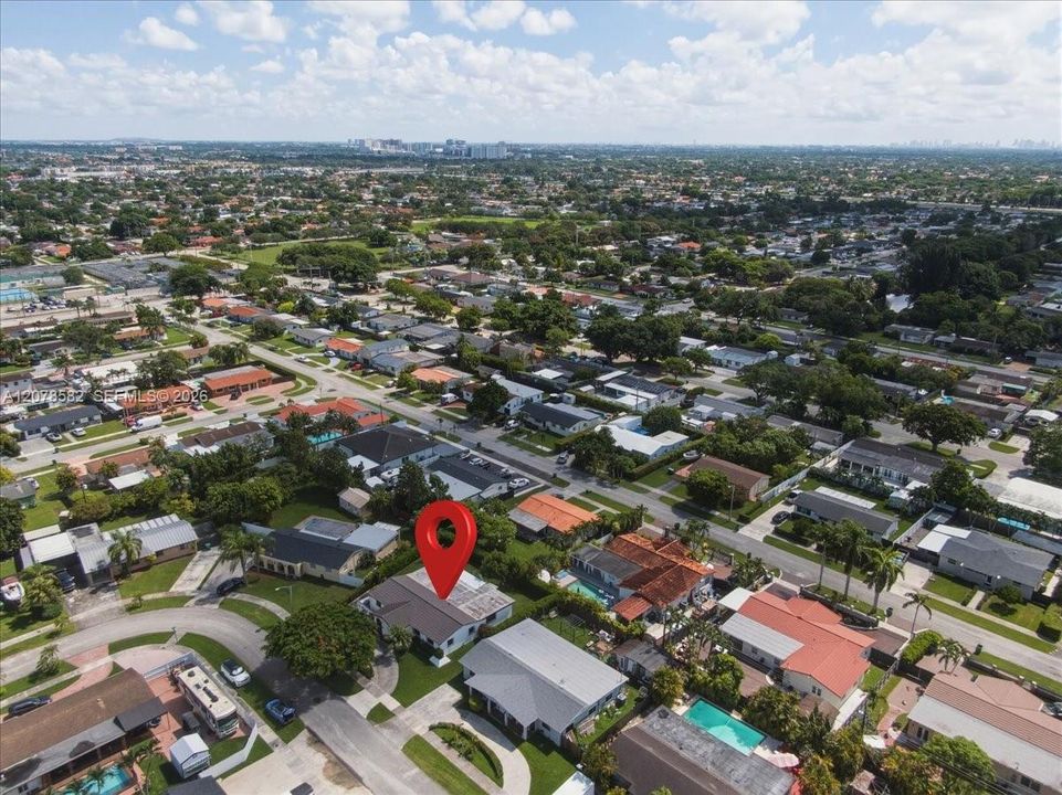 For Sale: $775,000 (4 beds, 2 baths, 2296 Square Feet)