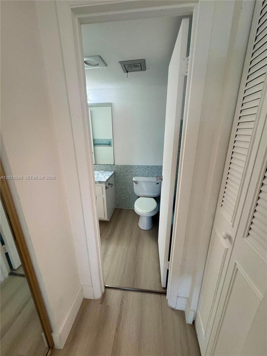 For Rent: $1,650 (1 beds, 1 baths, 812 Square Feet)