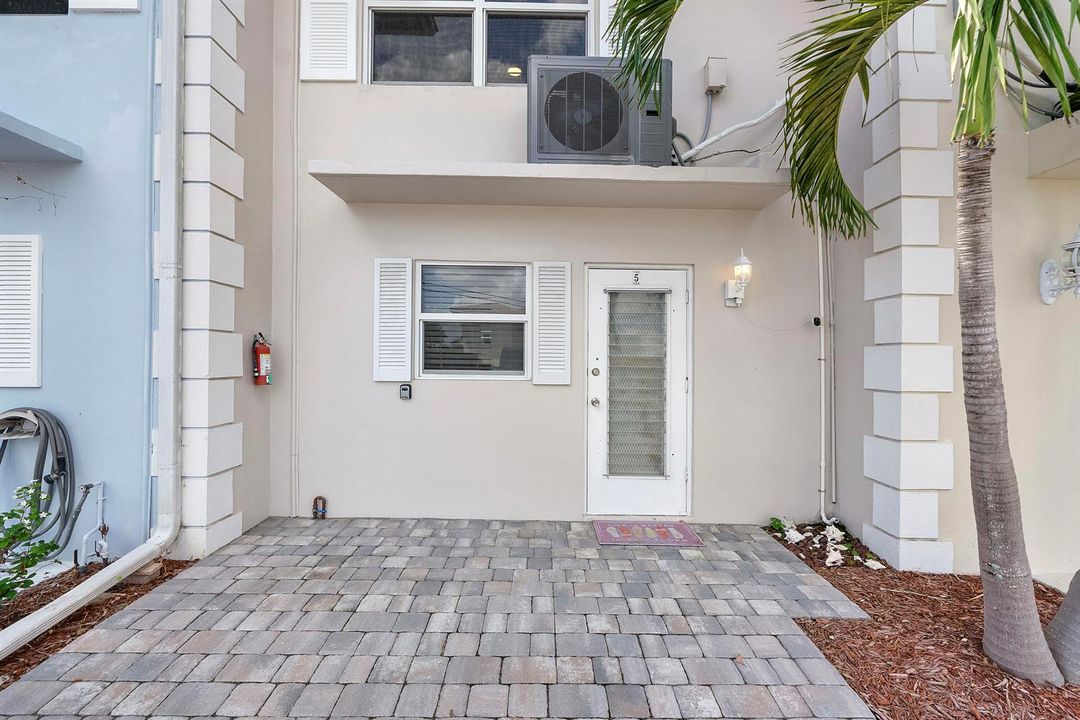 2500 Ne 36th St_030