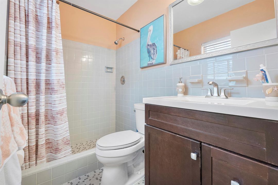 2500 Ne 36th St_040