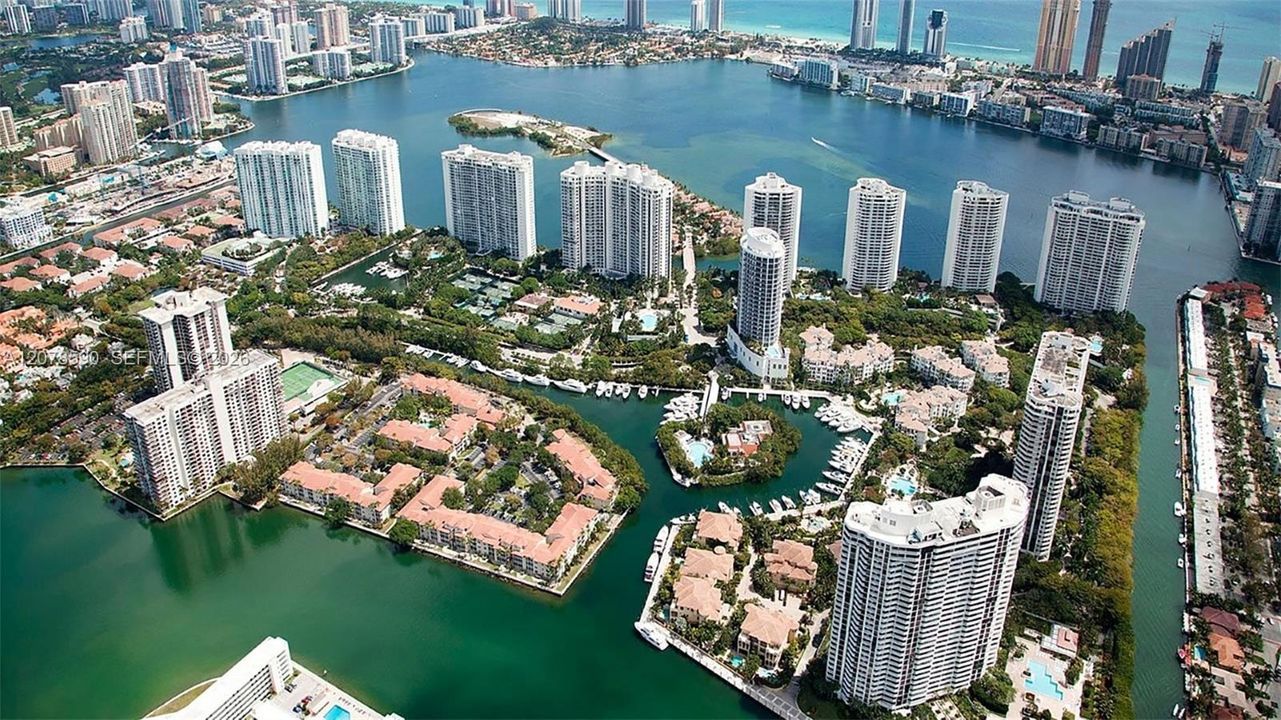 En Venta: $480,000 (2 camas, 2 baños, 1300 Pies cuadrados)