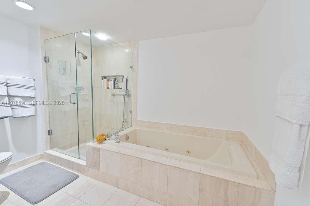 En Venta: $480,000 (2 camas, 2 baños, 1300 Pies cuadrados)