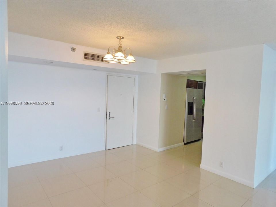 В аренду: $2,550 (2 спален, 2 ванн, 1134 Квадратных фут)