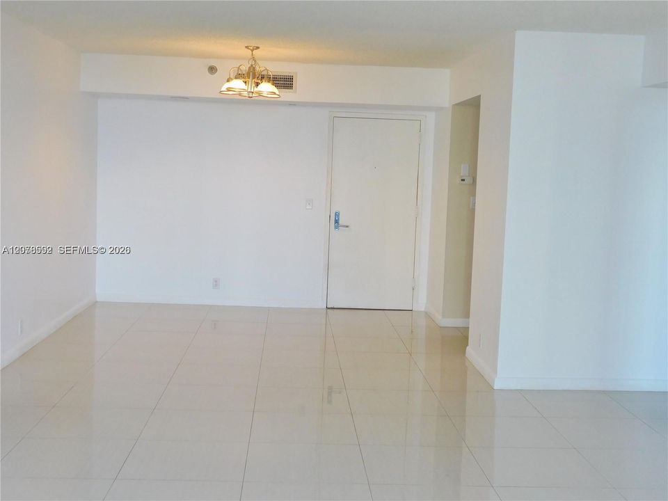 В аренду: $2,550 (2 спален, 2 ванн, 1134 Квадратных фут)