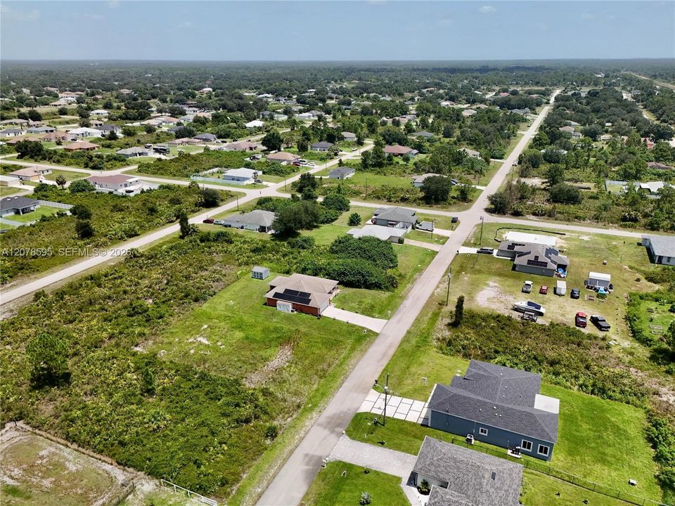 На продажу: $26,000 (0.25 acres)