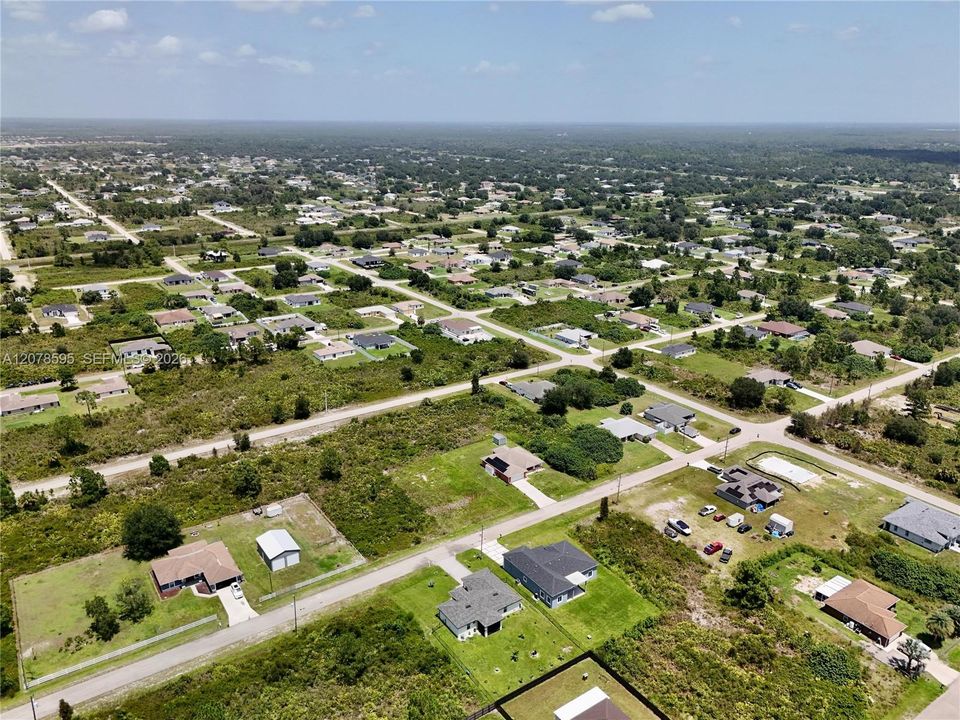 На продажу: $26,000 (0.25 acres)