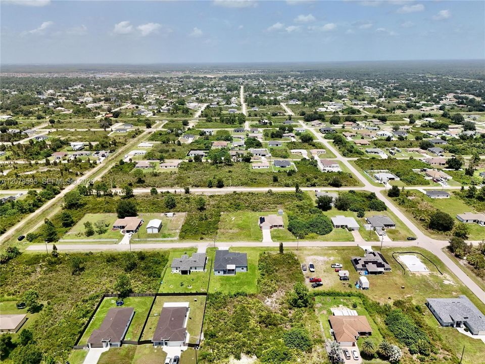 На продажу: $26,000 (0.25 acres)