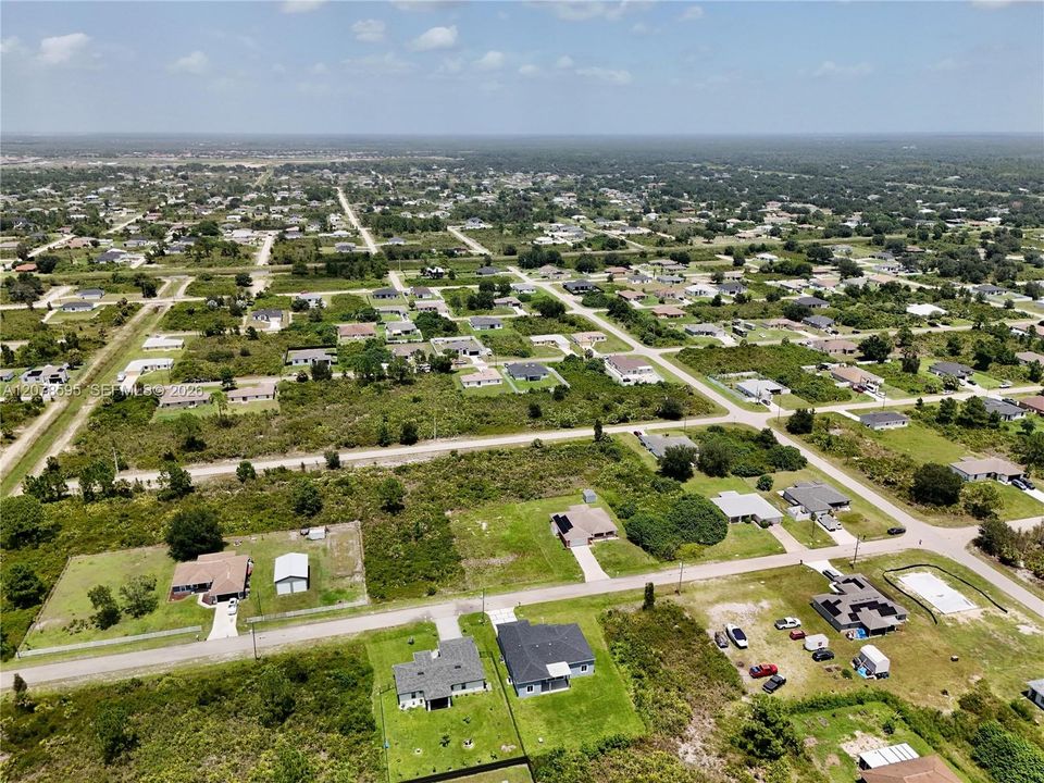 На продажу: $26,000 (0.25 acres)