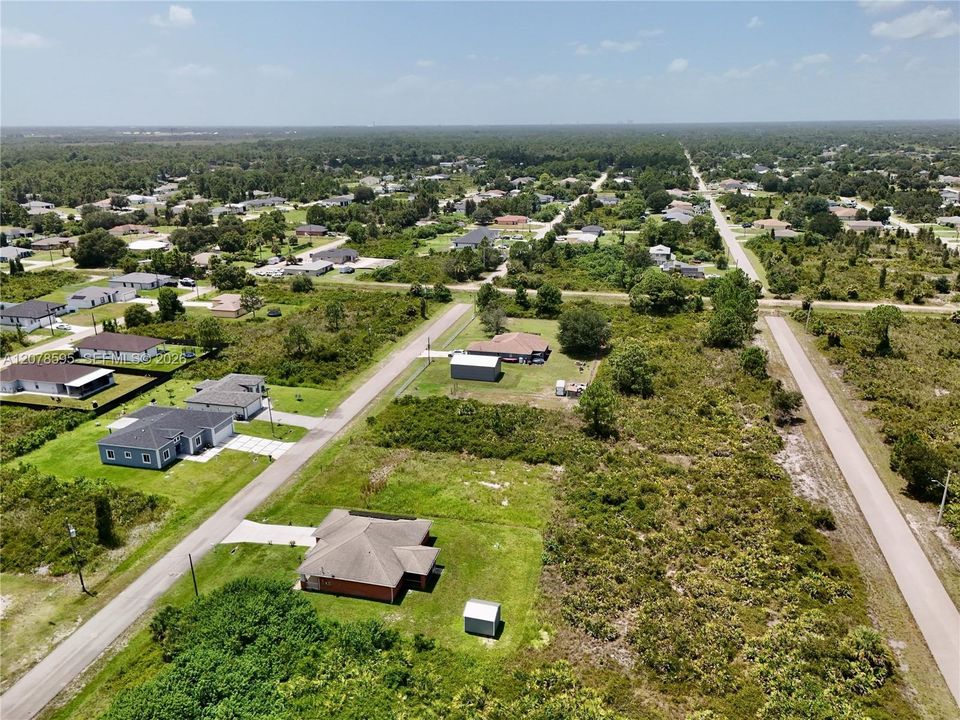 На продажу: $26,000 (0.25 acres)