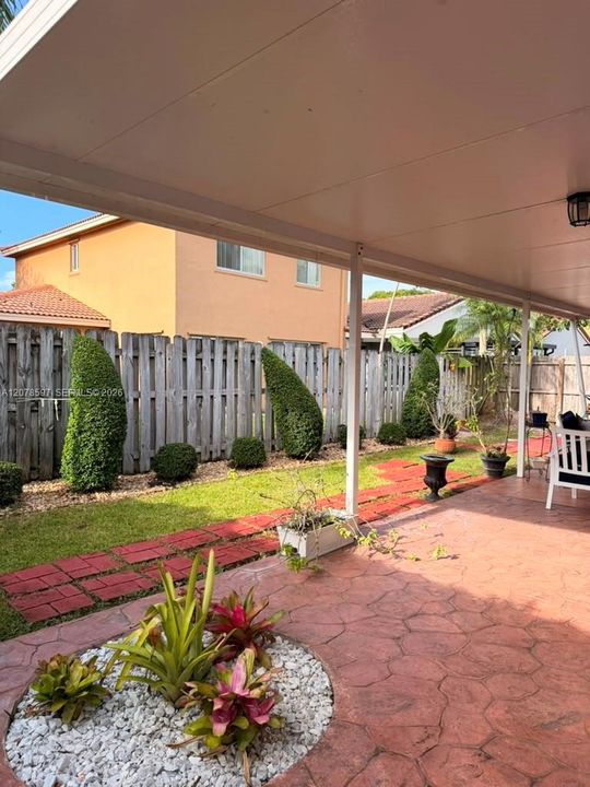 En Venta: $630,000 (3 camas, 2 baños, 1841 Pies cuadrados)