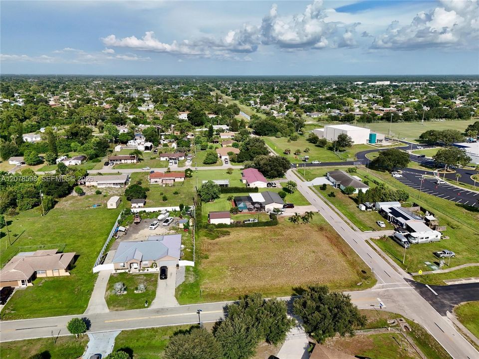 待售: $60,000 (0.46 acres)