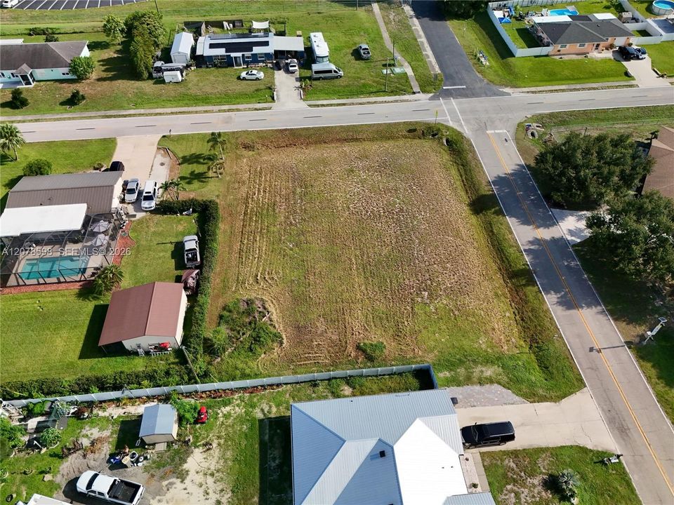 待售: $60,000 (0.46 acres)