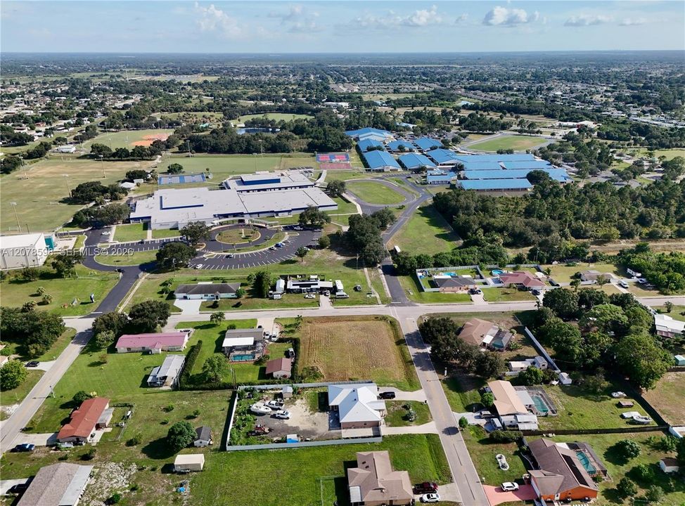 待售: $60,000 (0.46 acres)