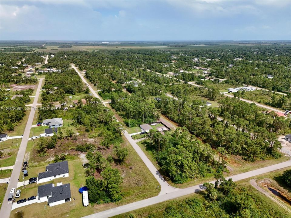 待售: $20,000 (0.23 acres)