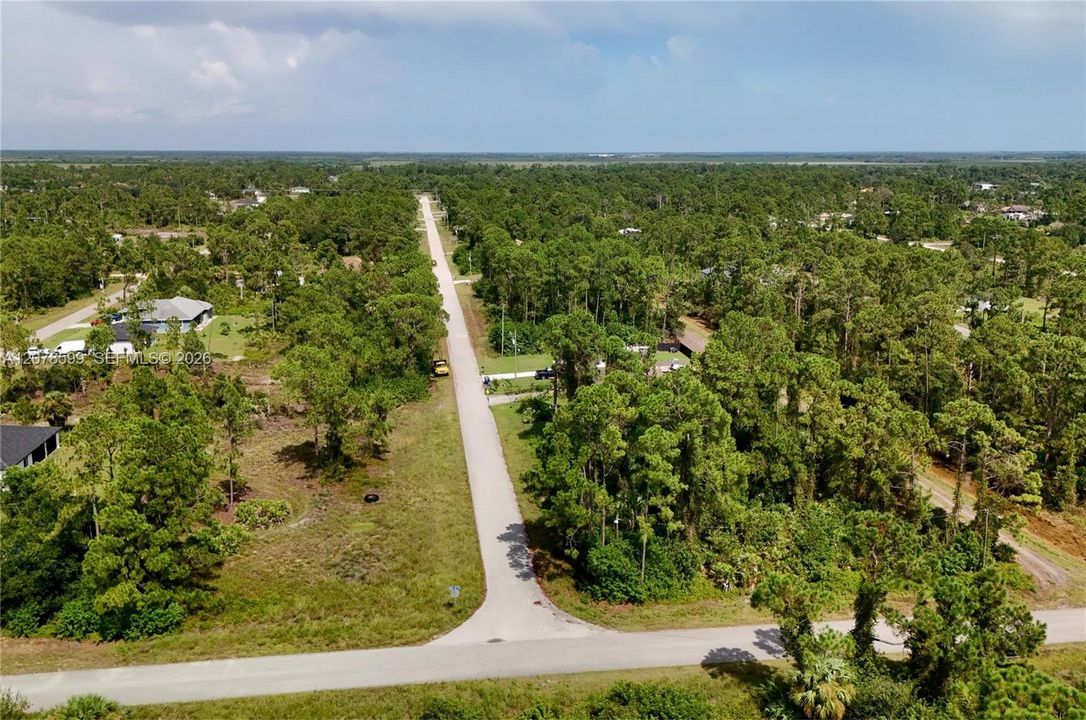 待售: $20,000 (0.23 acres)