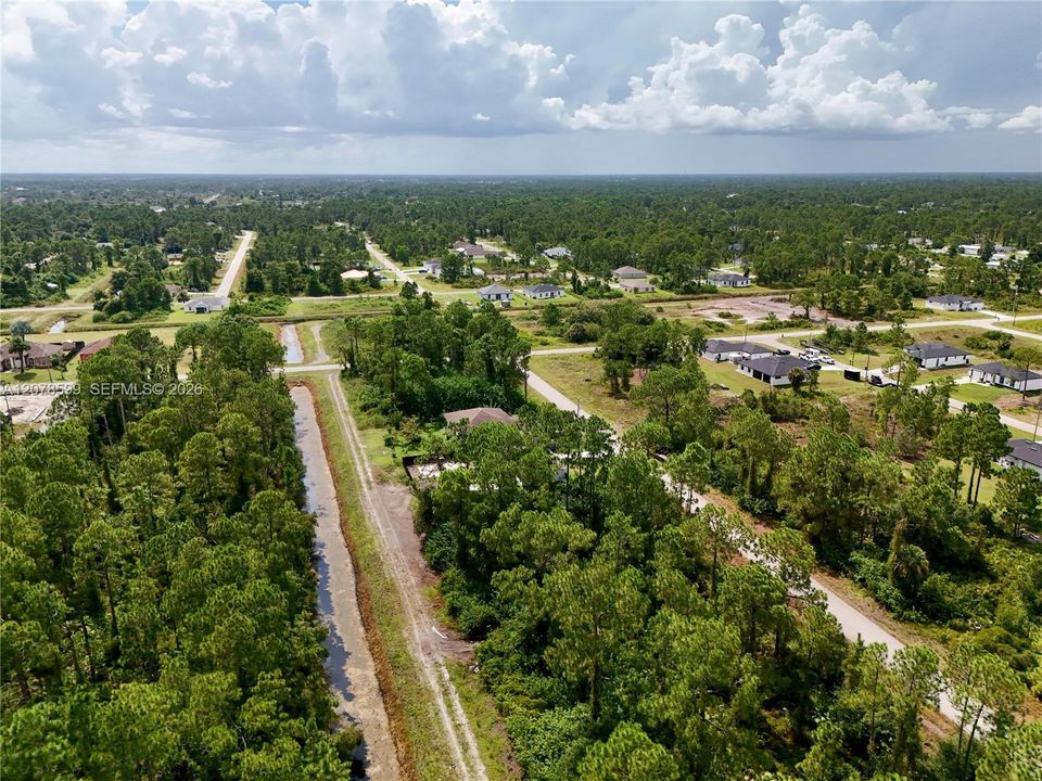 待售: $20,000 (0.23 acres)