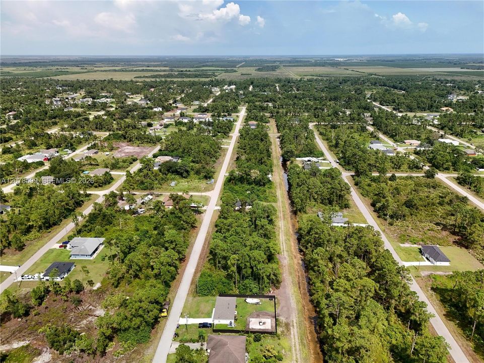 待售: $20,000 (0.23 acres)