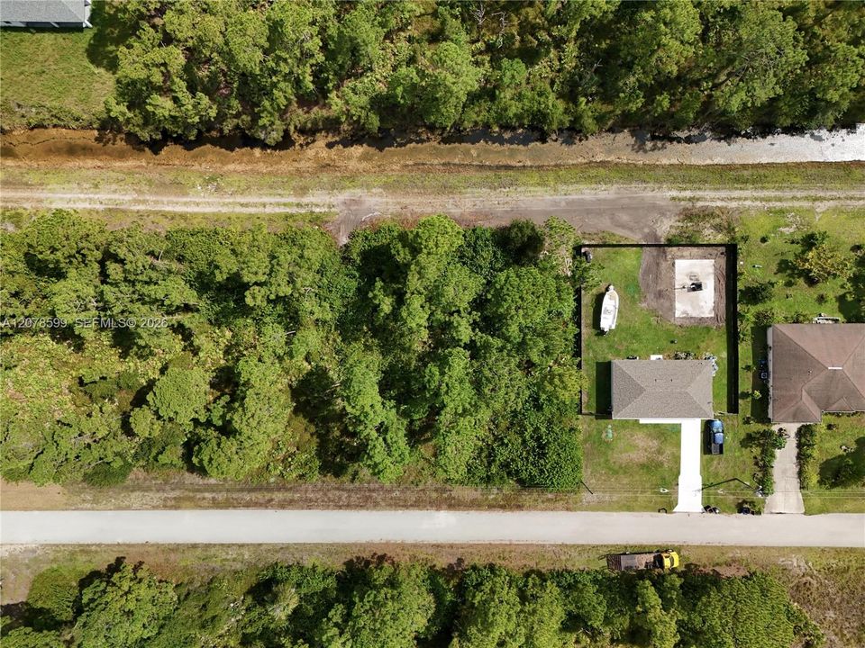 待售: $20,000 (0.23 acres)