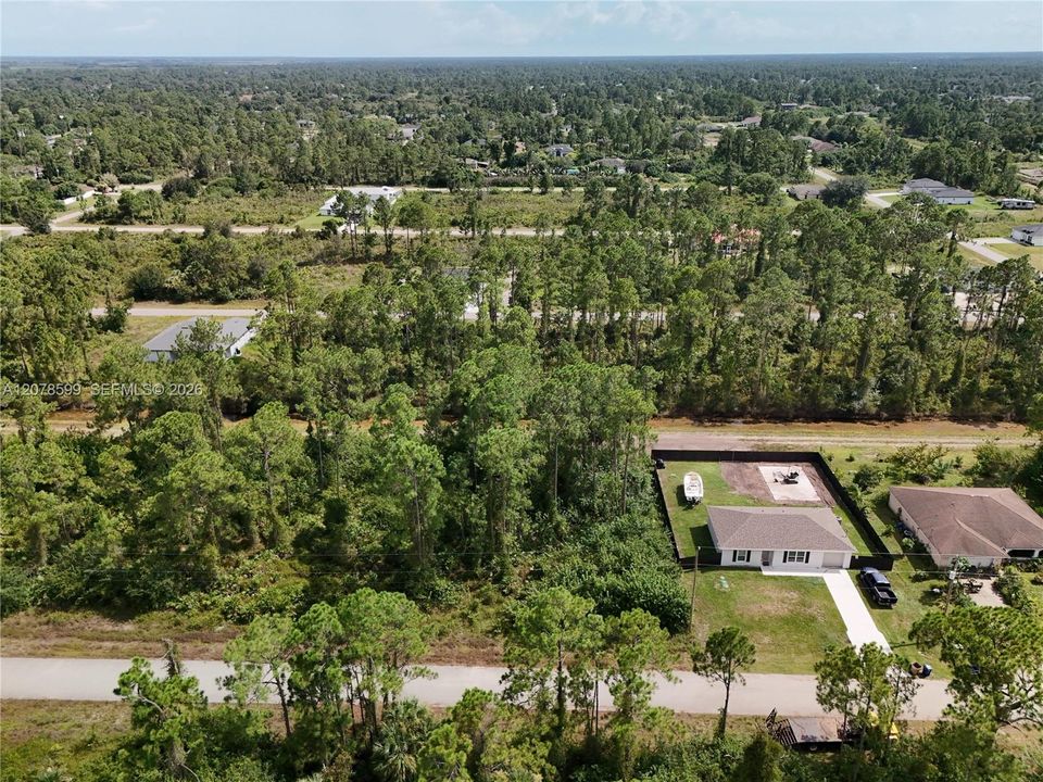 待售: $20,000 (0.23 acres)