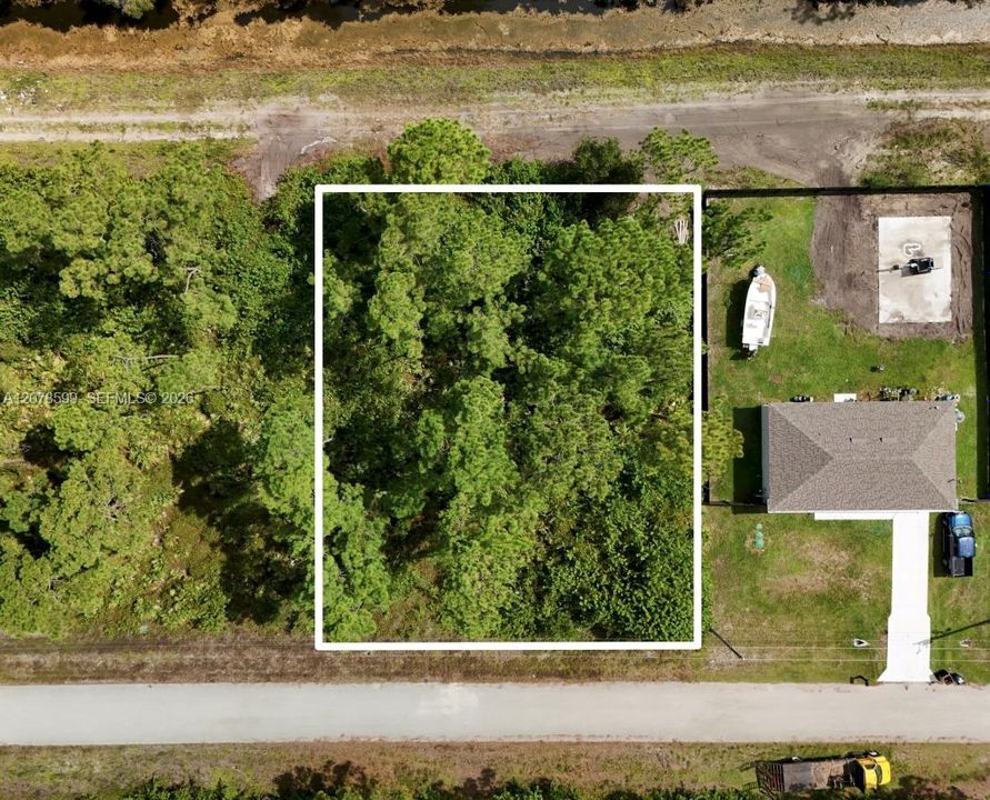 待售: $20,000 (0.23 acres)