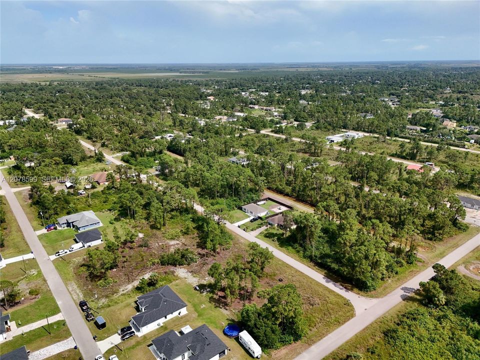 待售: $20,000 (0.23 acres)
