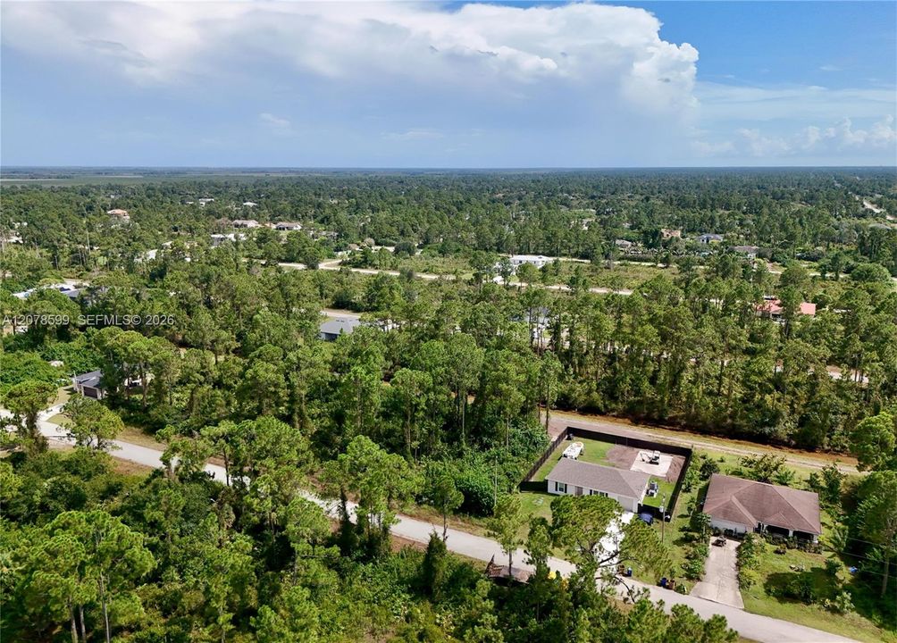 待售: $20,000 (0.23 acres)