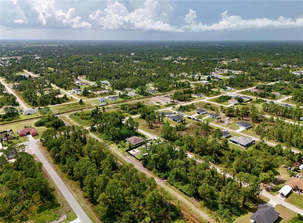待售: $20,000 (0.23 acres)