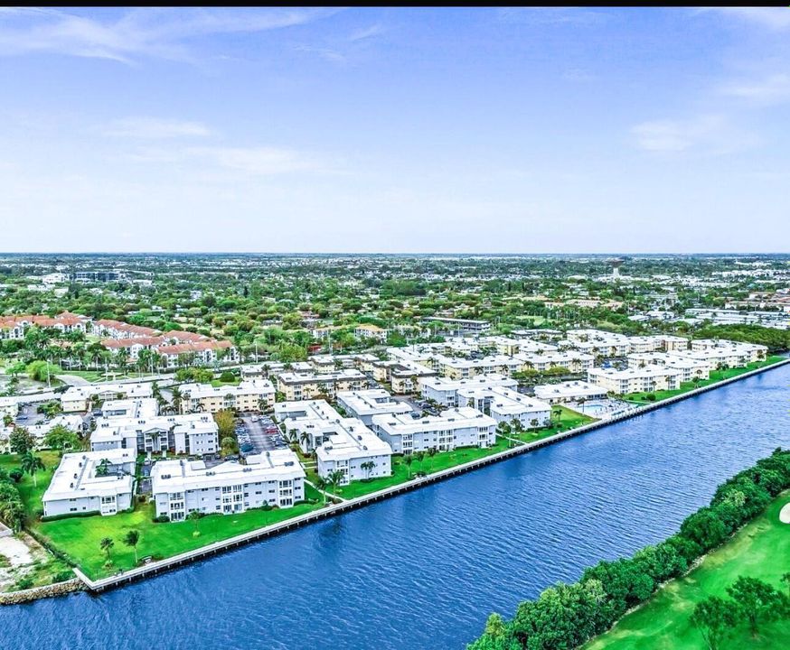 Colonial Club Intracoastal Community