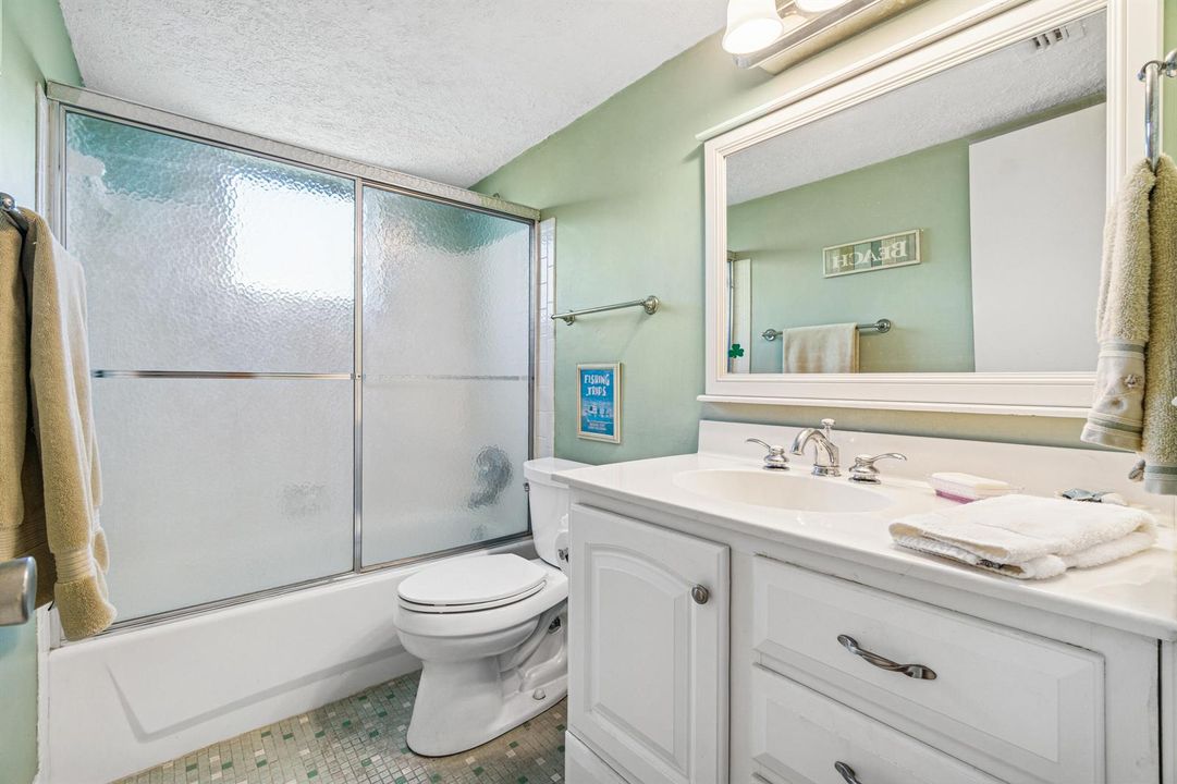 108 20th Ave NE #201 Boynton Fl 33435