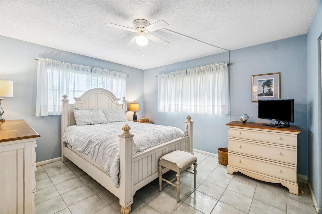 108 20th Ave NE #201 Boynton Fl 33435