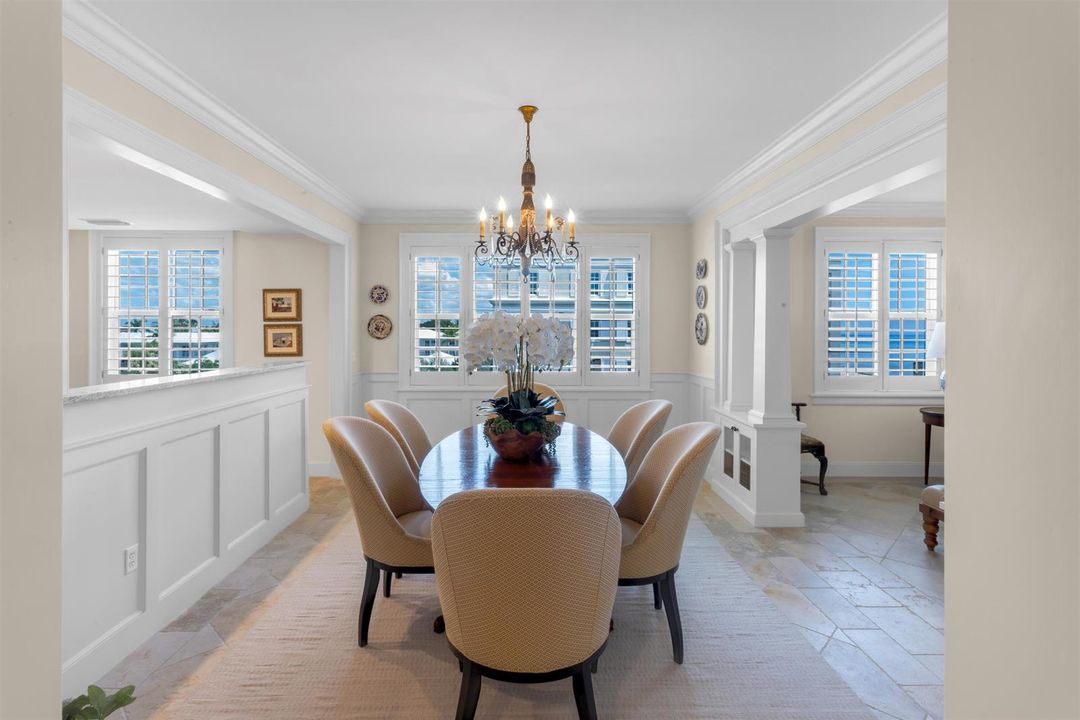 DINING_ROOM_STRAIGHT
