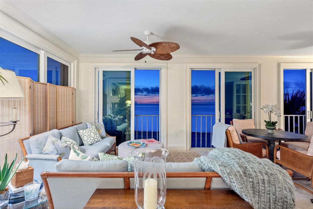 SUNROOM_STRAIGHT_SUNRISE-2