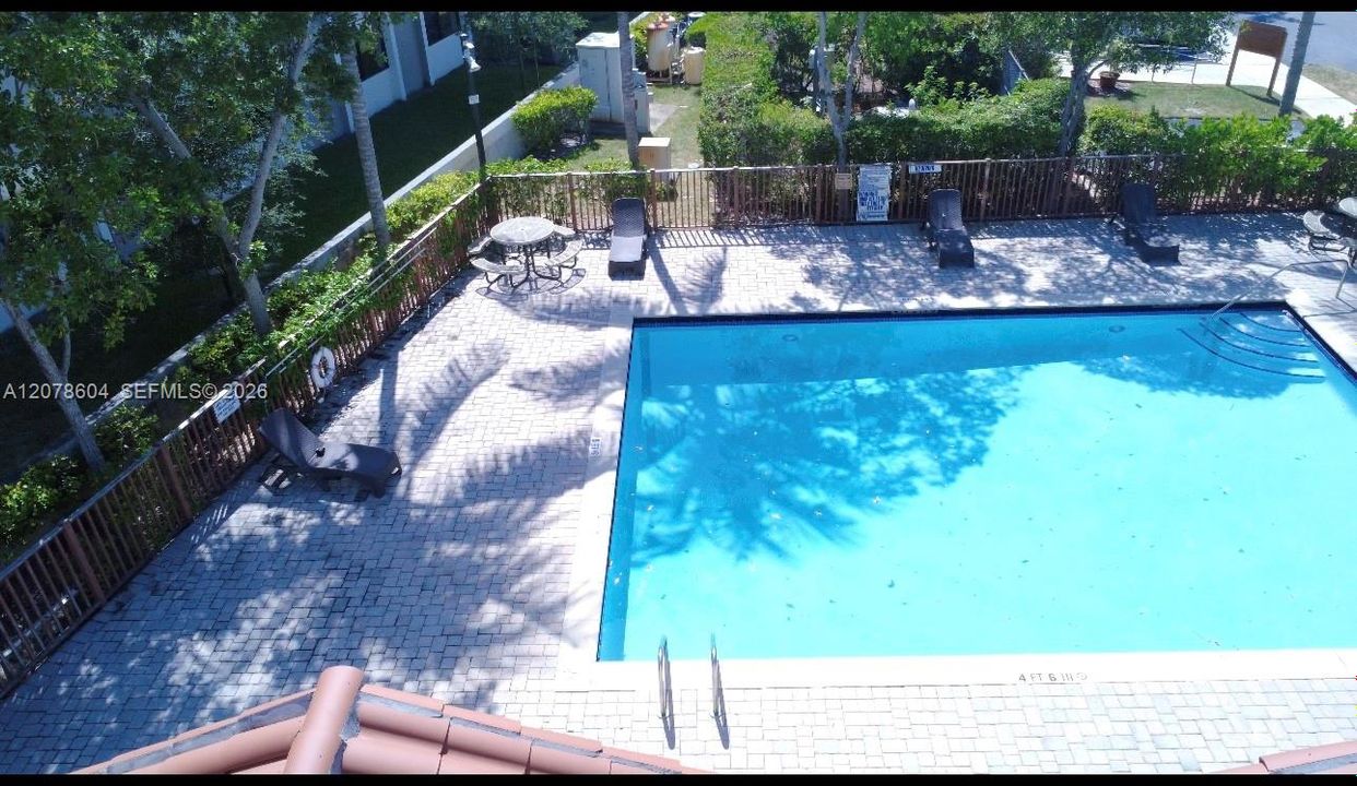 En Renta: $3,700 (4 camas, 3 baños, 1912 Pies cuadrados)