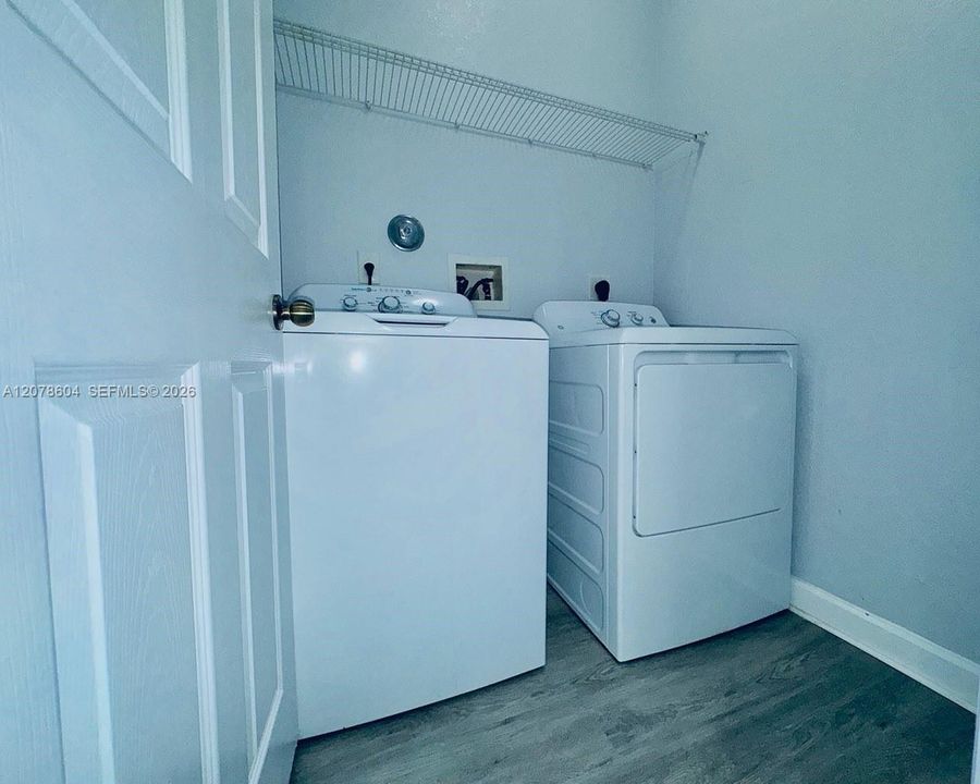 En Renta: $3,700 (4 camas, 3 baños, 1912 Pies cuadrados)