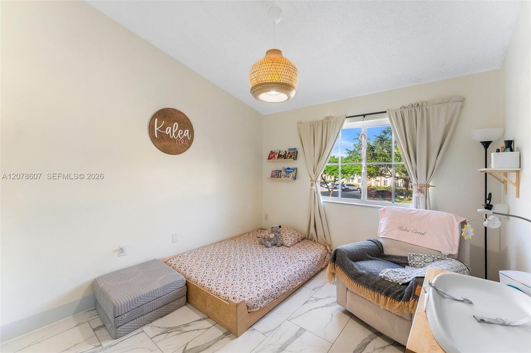 For Rent: $2,250 (2 beds, 2 baths, 822 Square Feet)