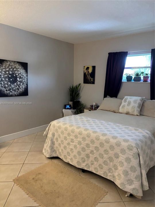 For Rent: $1,600 (1 beds, 1 baths, 658 Square Feet)