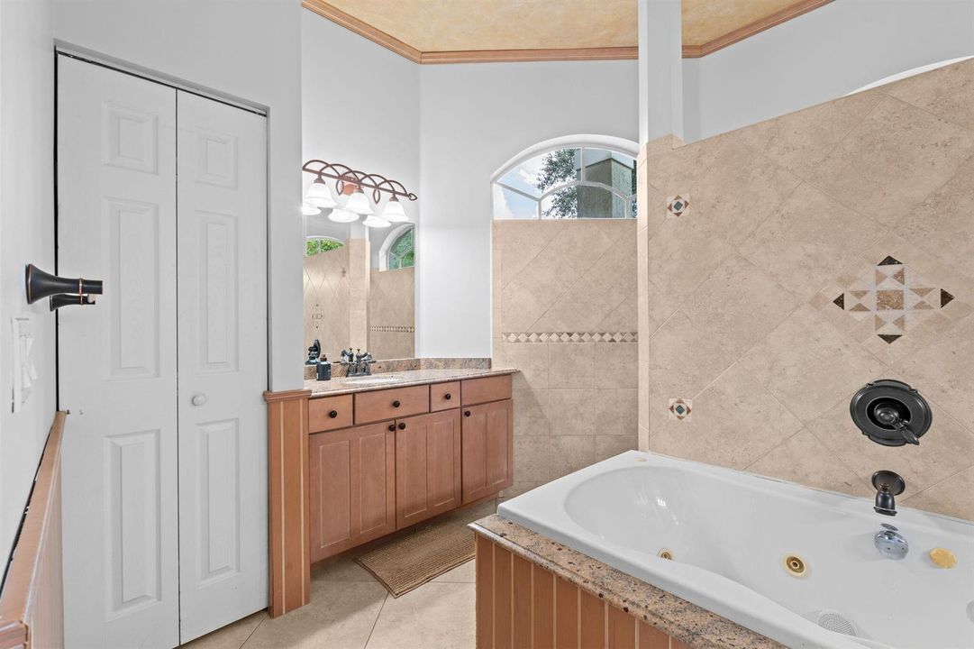 27-web-or-mls-A7406099