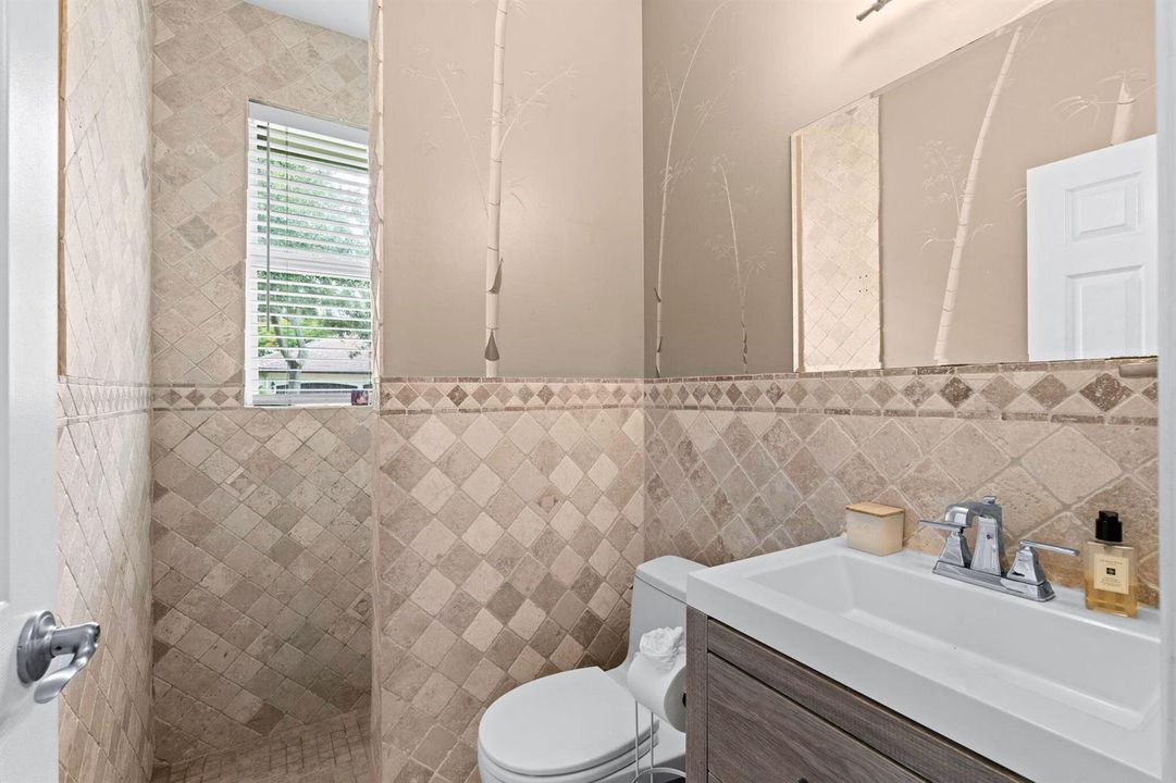 39-web-or-mls-A7406075