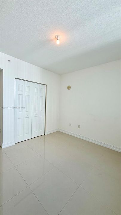 В аренду: $2,800 (2 спален, 2 ванн, 1052 Квадратных фут)