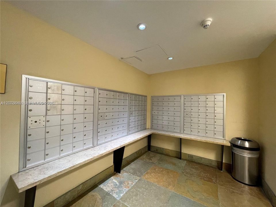 В аренду: $2,800 (2 спален, 2 ванн, 1052 Квадратных фут)