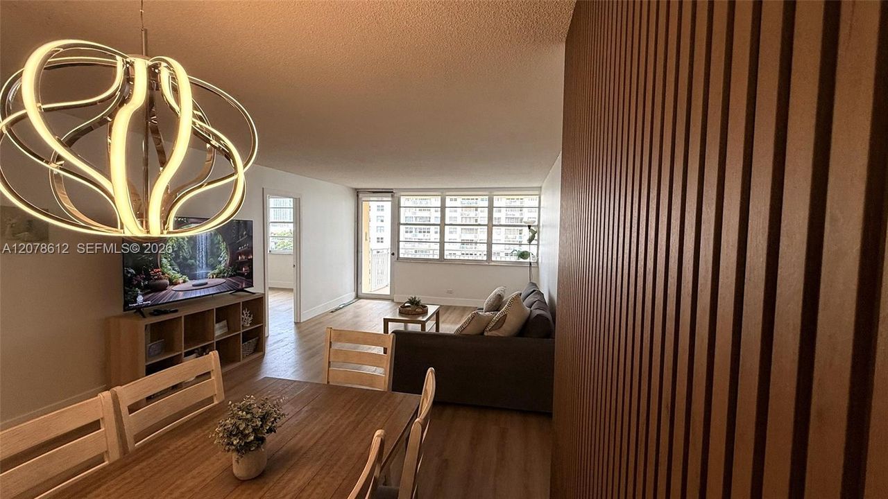 For Rent: $2,850 (2 beds, 2 baths, 1087 Square Feet)